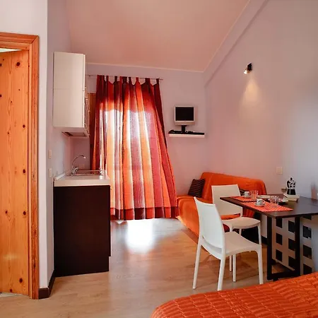 L'oleandro Apartment *